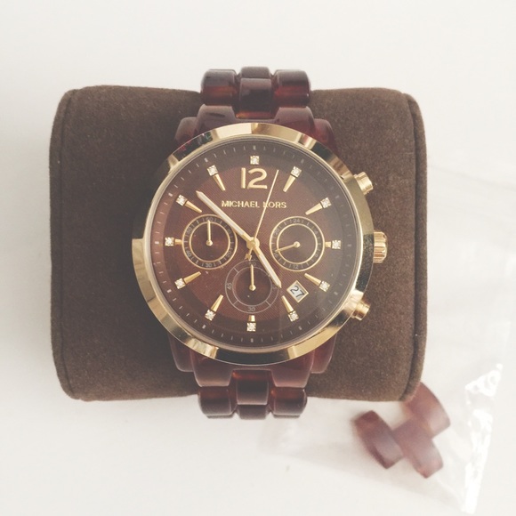 Michael Kors Accessories - NWOT Michael Kors Tortise Acrylic Link Watch