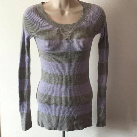 American eagle gray and purple thin sweater