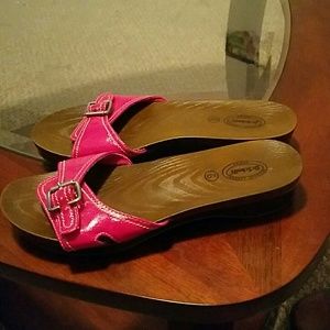 Dr. Scholls slide ons. Never worn! ○□♢