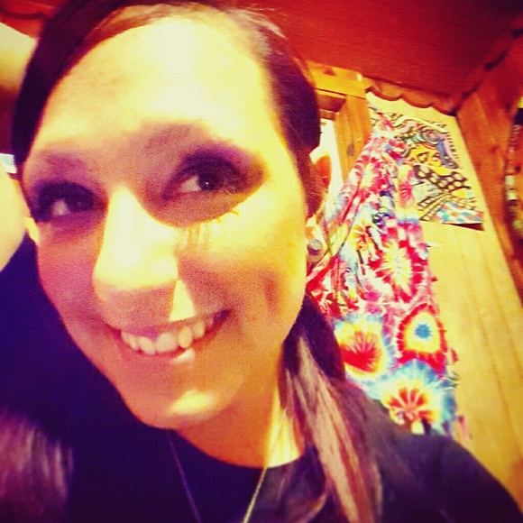 Meet your Posher, Emily