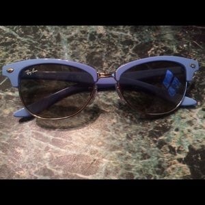 RAY-BAN Light Blue 1950's Look