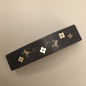 Brand new Louis Vuitton hair clip, 100% authentic