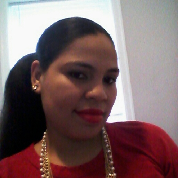 Meet your Posher, Candace - Picture 1 of 1