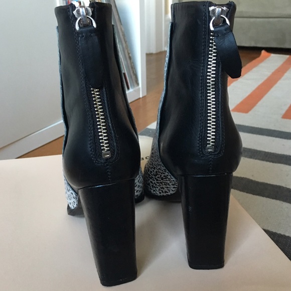 🎉HP🎉 Loeffler Randall Mercer Boot Animal Size 8 - Picture 3 of 4