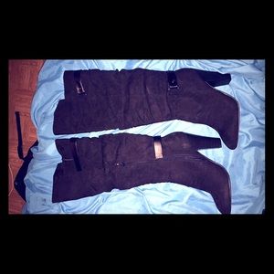 Suede Heeled boots.
