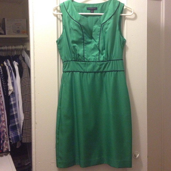 Banana Republic green daytime dress