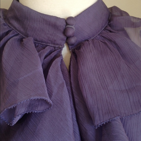 Lightweight Ruffled top - Picture 4 of 4
