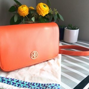 Tory Burch Chain Crossbody Bag