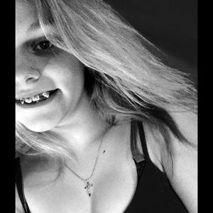 Meet your Posher, Libby