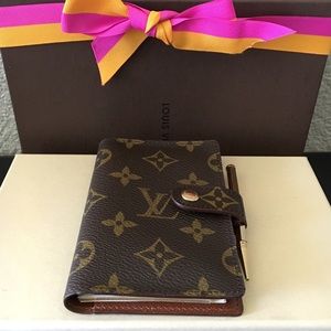 Louis Vuitton Agenda w/ Pen