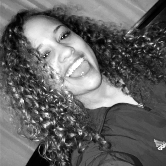 Meet your Posher, Jada