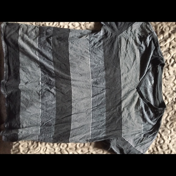Mens grey stripped v neck. Size large.
