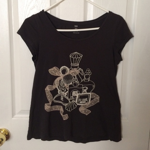 Black T-shirt