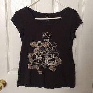Black T-shirt