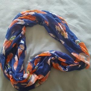 Floral scarve