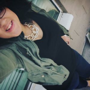 Meet your Posher, Kayla