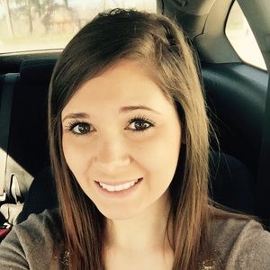 Meet your Posher, Abby