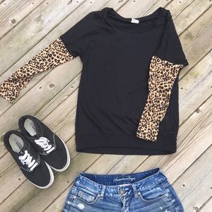 VS PINK top with cheetah print sleeve detail
