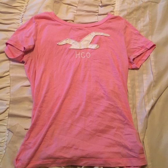 Hollister tshirt