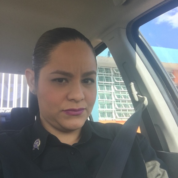 Meet your Posher, Elizabeth - Picture 1 of 1