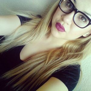 Meet your Posher, Erika