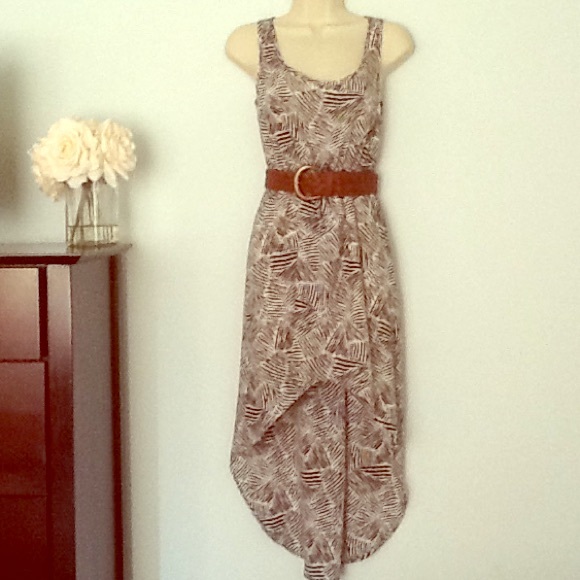 Black and white high low  dress. Sm
