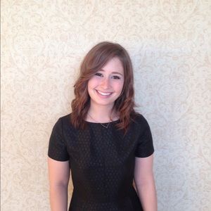 Meet your Posher, Laura