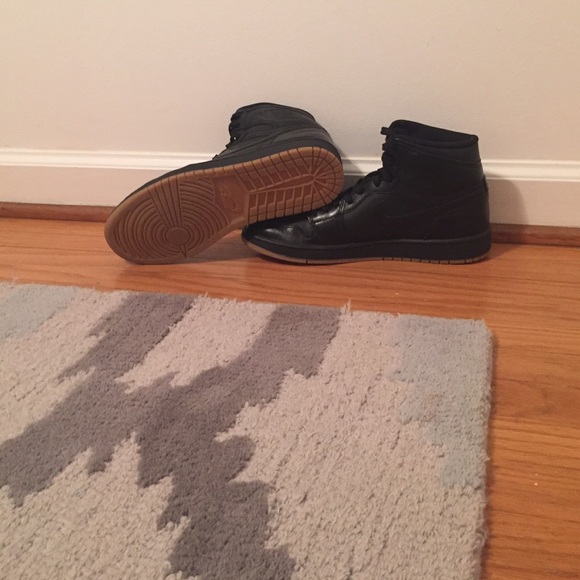 Jordan 1 Black Gum size 9.5 brand new
