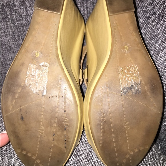 Dolce Vita Nude Wedges - Picture 4 of 4