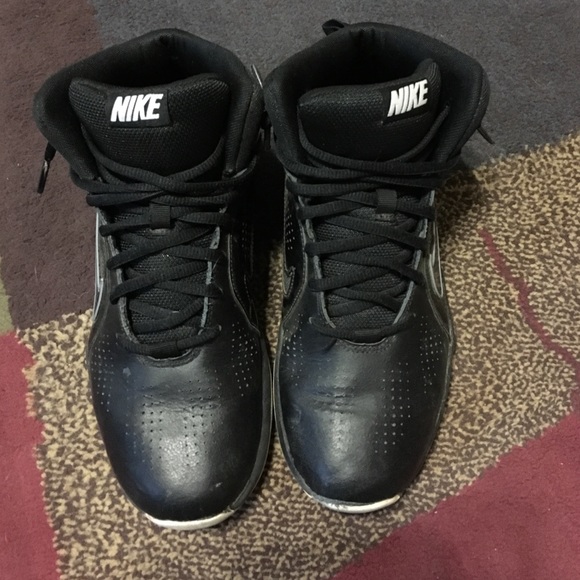 Nike tennis shoes