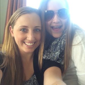 Meet your Posher, Courtney