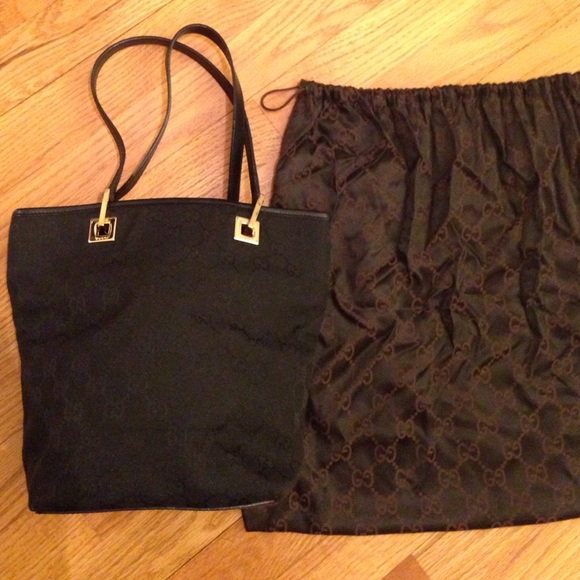 Gucci black monogram bucket bag