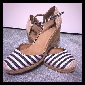 Espadrille wedges