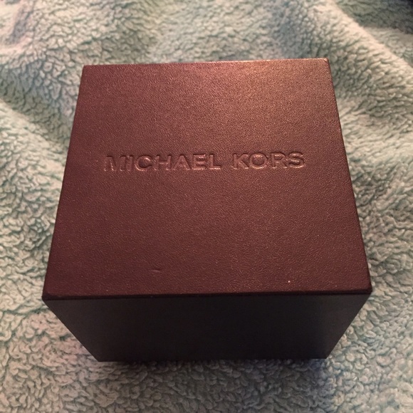 Sold⛔️Michael Kors Parker watch in Chocolate - Picture 4 of 4