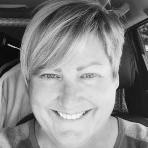 Meet your Posher, Kendra