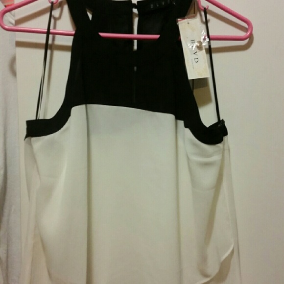 4-BLVD S/L SILKY BLOUSE W/TAGS!!!! PICK 1 !!!