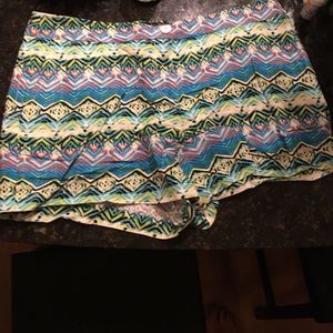 Make me an offer brand new Aztec print shorts