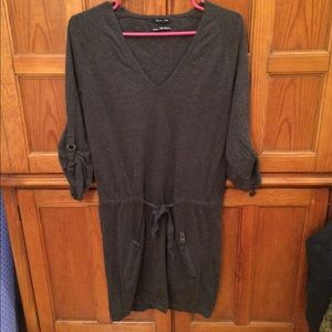 Gray V-neck dress with lace