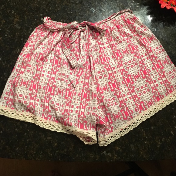 Make me an offer Aztec print fashion shorts