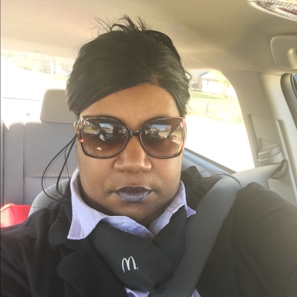 Meet your Posher, Kala - Picture 1 of 1