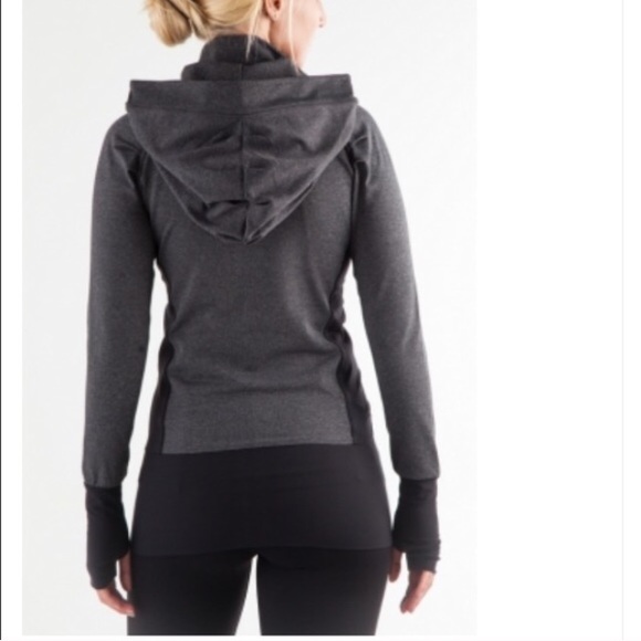 Active tunic hoodie - Picture 2 of 3