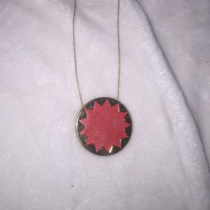 house of Harlow red star necklace