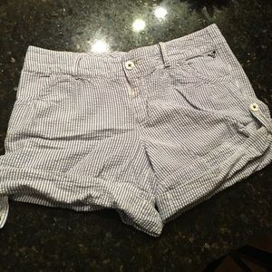 American eagle blue seersucker shorts