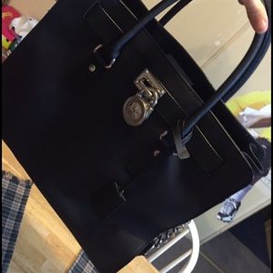 Large black Michael Kors Hamilton.