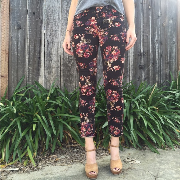 BDG Cigarette Mid Rise 28X30