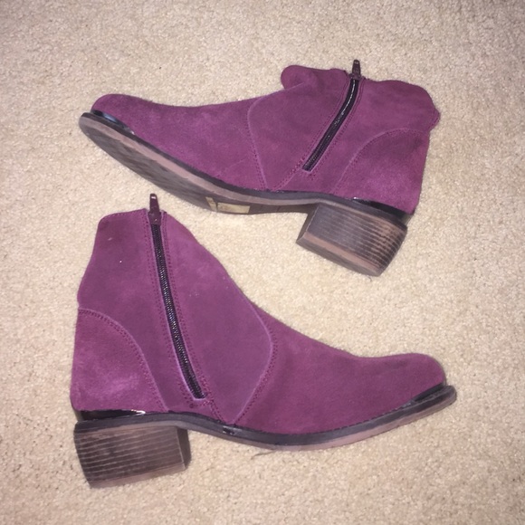 URBAN ecote maroon booties