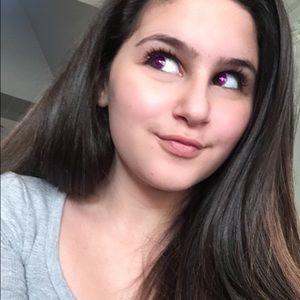 Meet your Posher, Evie