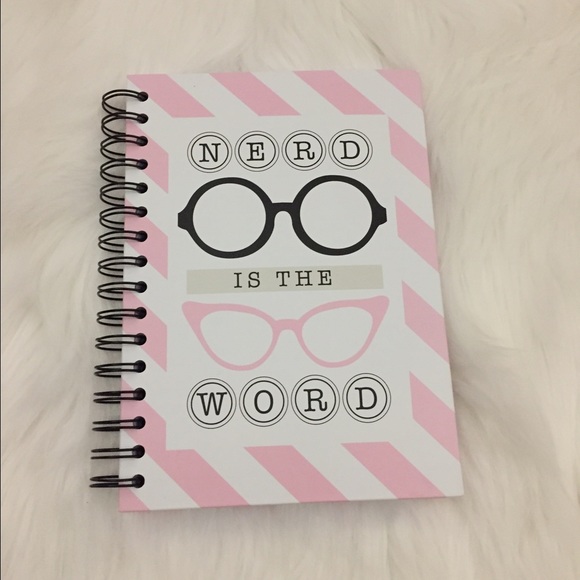 🎉FLASH SALE 🎉🛍 PINK NOTEBOOK 🛍