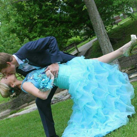 Formal Prom Dress - Picture 3 of 4