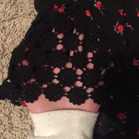 Dressy shorts - Picture 2 of 3